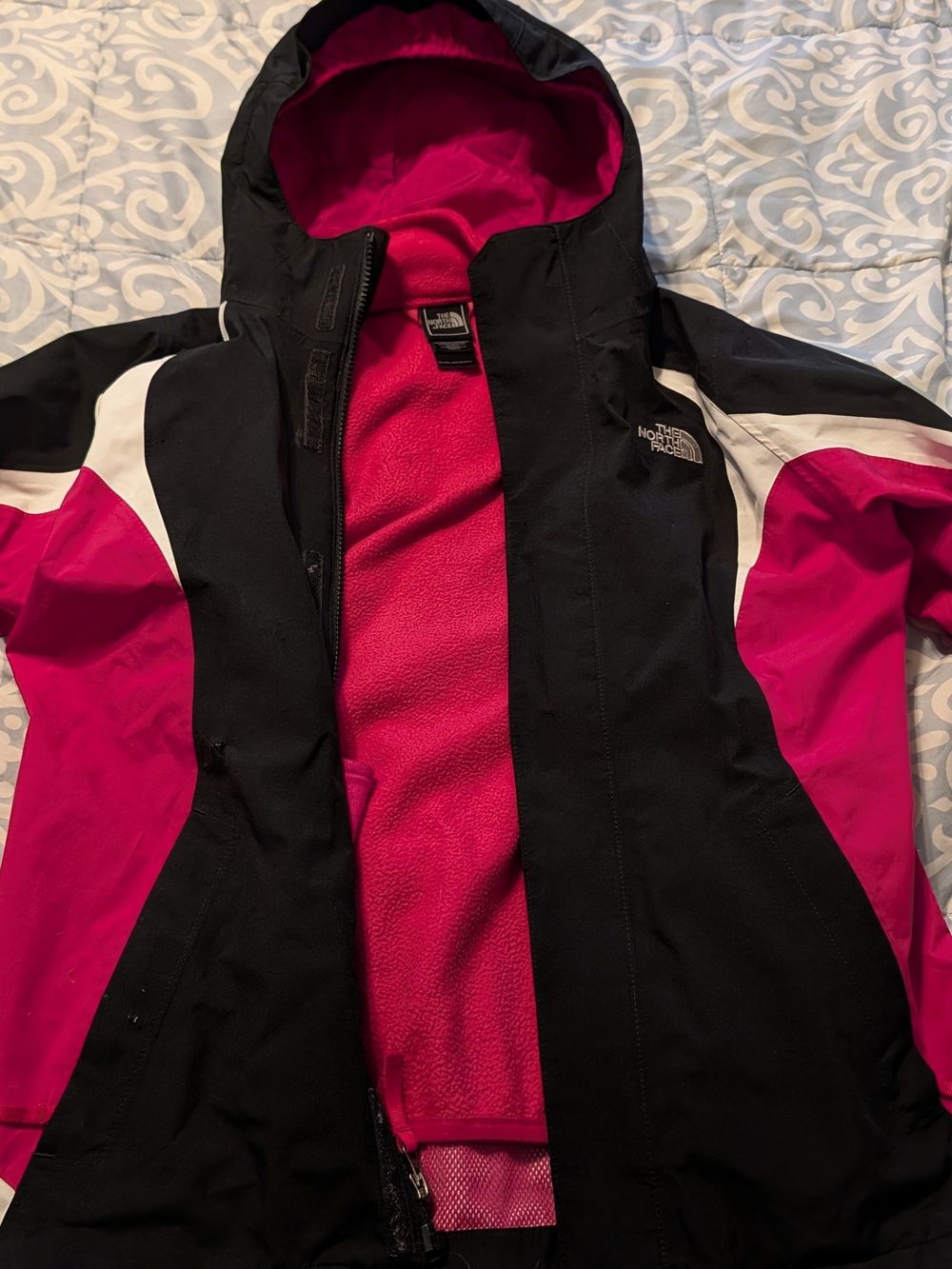 The North Face Women's Black and Hot Pink Ski Jacket with White Accents